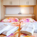 In With Balcony, Air Conditioning, Wifi, Washing Machine *