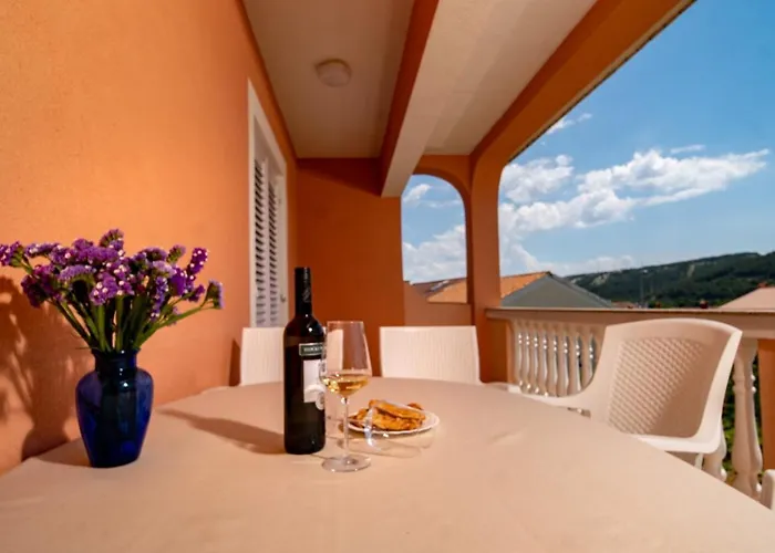 In With Balcony, Air Conditioning, Wifi, Washing Machine Appartamento *