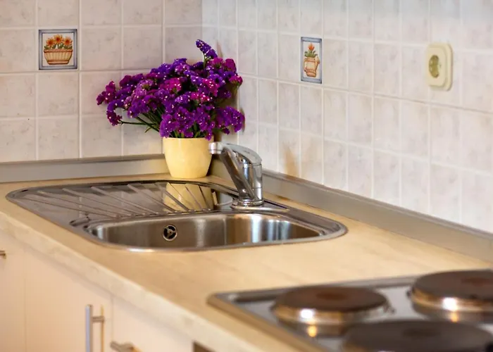 In With Balcony, Air Conditioning, Wifi, Washing Machine Appartamento *