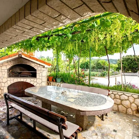 Lejlighed In With Balcony, Air Conditioning, Wifi, Washing Machine